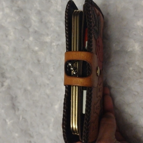 VINTAGE 3d Leather Wallet Hand-tooled R.A.R Roses Are Red. - Picture 8 of 8